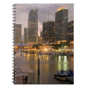 Carnet Horizon financier de Miami au crépuscule