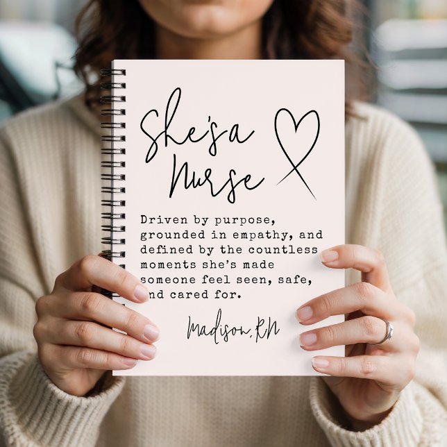 Carnet Infirmière | Infirmière diplômée de script moderne (Minimalist Nursing Student Journal | Personalized Healthcare Medical Coworker Notebook)