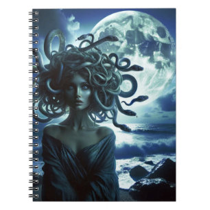 Carnet Jeune jolie méduse par la lune et l'océan
