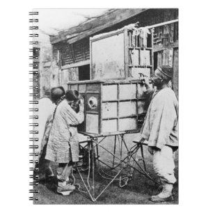 Carnet La lanterne magique, c.1870 (photo de b/w)