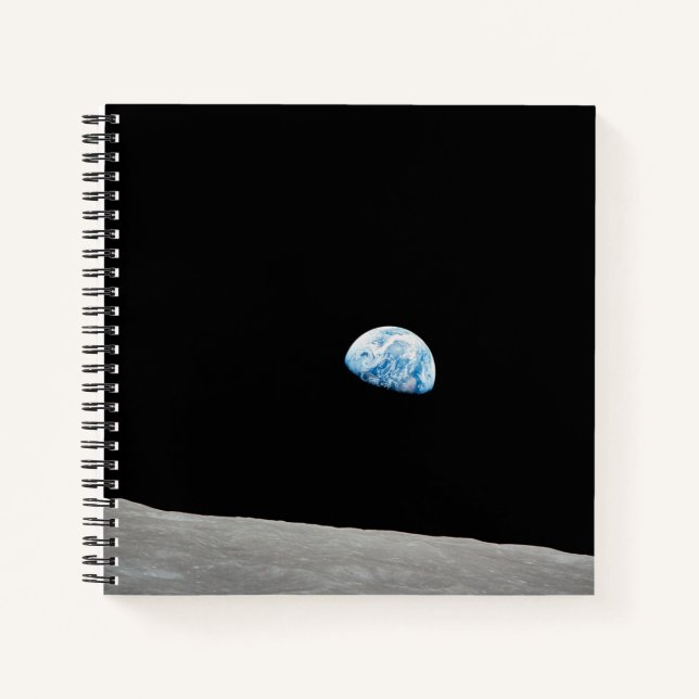 Carnet La Terre S'Élève Au-Dessus De L'Horizon Lunaire. (Devant)