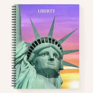 Carnet Lady Liberty sur ciel de lever du soleil