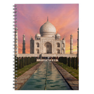 Carnet Les monuments Vue colorée du Taj Mahal