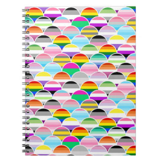 Carnet LGBTQIA+ Queer Scalloped Pride Flag Fans