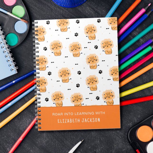 Carnet Lion de dessin animé mignon et joli avec des enfan (Créateur téléchargé)