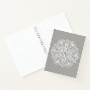 Carnet Mandala blanc exotique sur Arrière - plan gris