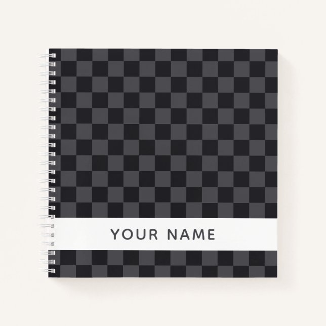 Carnet Monochrome gris foncé croate Checkers avec nom (Devant)