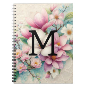 Carnet Monogramme dentelle rose violet fleurs de magnolia