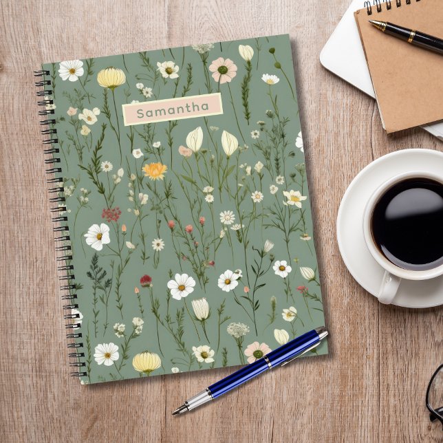 Carnet Monogramme Sage Vert Jaune Blanc Fleurs sauvages B (Sage Green Yellow White Wildflowers Floral Flowers Monogram Name Notebook Journal Sketchbook)