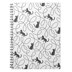 Carnet Motif de chat noir joueur et boule de fil