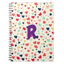 Motif de coeur mou initial personnalisé violet