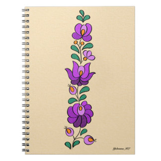Carnet Motif hongrois de broderie, "Matyó" - violet