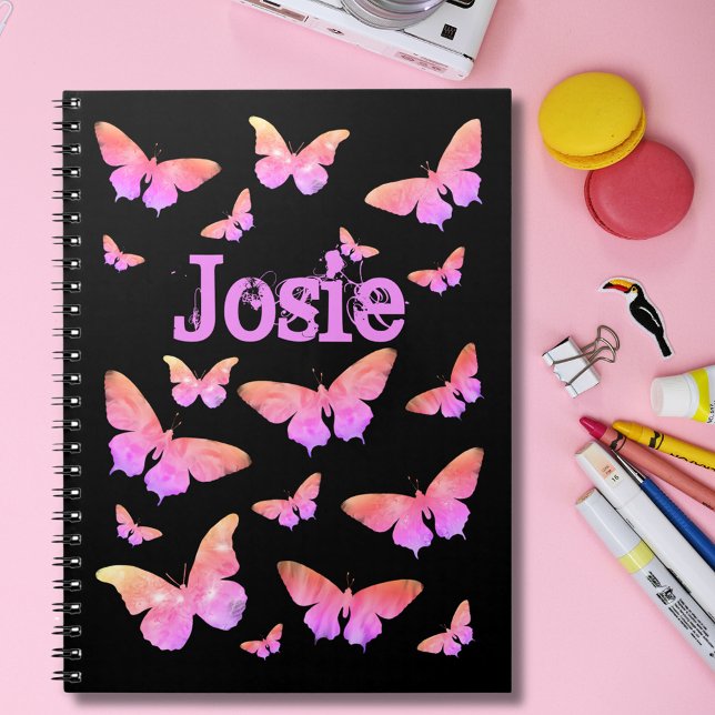 Carnet Motif papillon ajouter Nom rose et noir (Modern Butterfly pattern black and pink custom name notebook with funky pop art butterflies artwork)