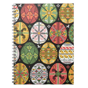 Carnet motif vintage avec pysanky. Motif des oeufs de Pâq