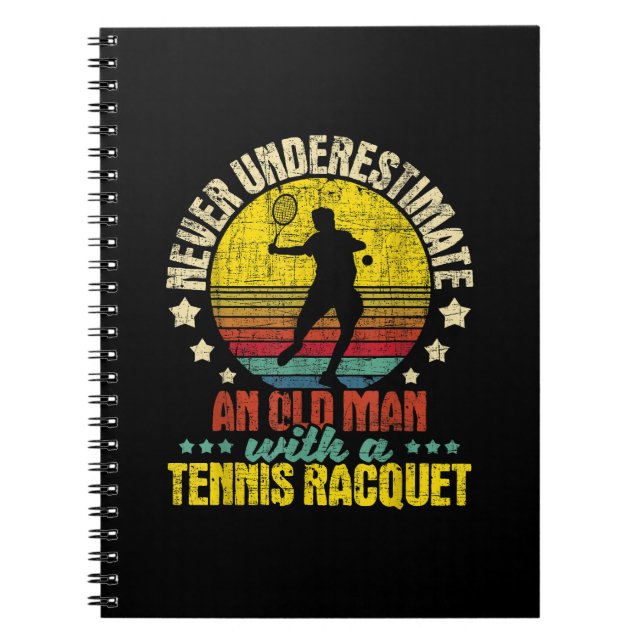 Carnet Ne jamais sous-estimer un vieil homme - Tennis Rac (Devant)