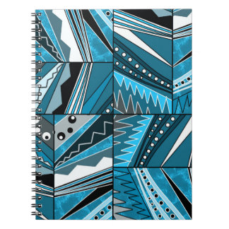 Carnet Ornement ethnique bleu monochrome.