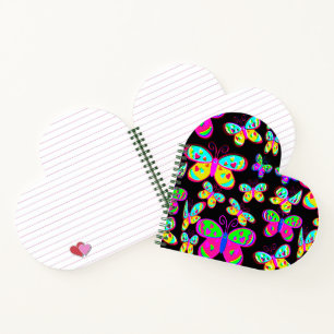 Carnet Papillons de coeur brillants et beaux dessinés à l