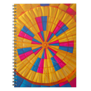 Carnet Photographie en angle bas de jaune, rose et noir h