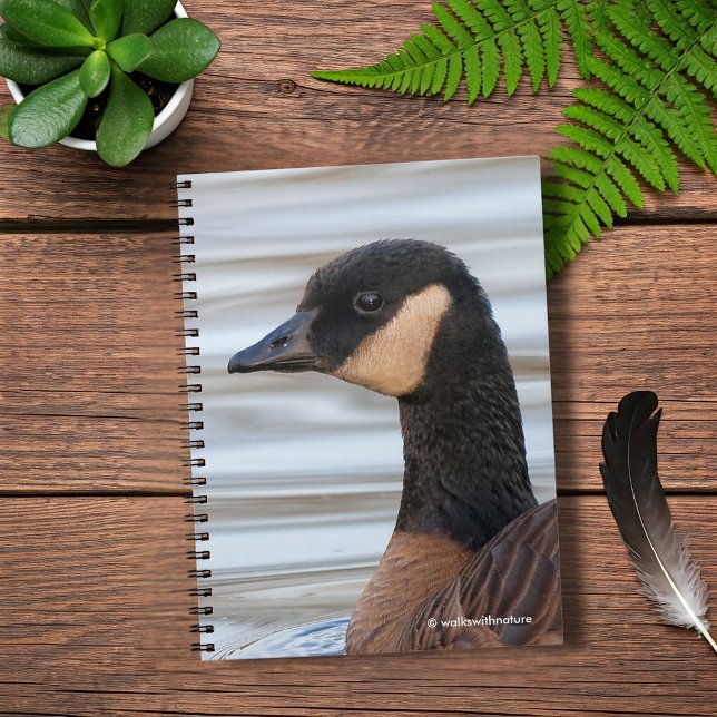Carnet Profil d'une oie de caquetage (Profile of a Cackling Goose in the Pond Journal Cover Photo)