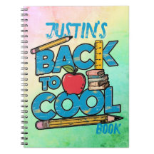 Retour à l'école d'un enfant mignon