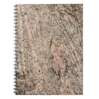 Carnet Sédiments roses et roches de granit noir