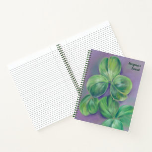 Carnet Shamrocks de Clover vert sur Purple Pastel Art