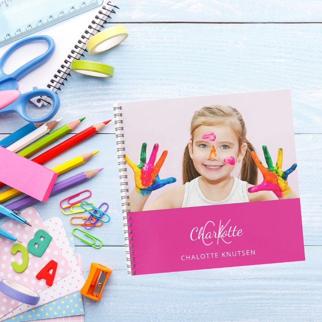 Carnet Sketbook photo rose chaud monogramme fille (Créateur téléchargé)