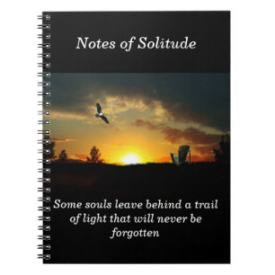 Carnet spiral gris pâturé du coucher du soleil jau