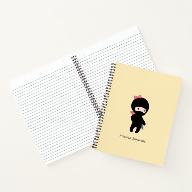Carnet Tiny Ninja Girl Nom personnalisé sur Jaune (Intérieur)
