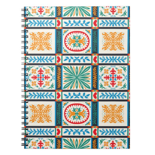 Carnet tuile en majolique italienne. Broderie avec fleurs (Devant)