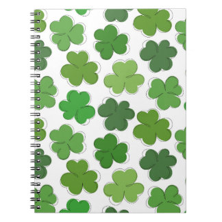 Carnet Un trèfle vert chanceux. Shamrock hiérarchique.