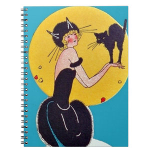 Carnet Une fille en costume de chat avec son chat noir