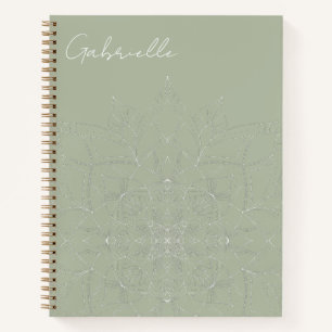 Carnet Vert sauge Élégant Mandala Nom personnalisé Yoga
