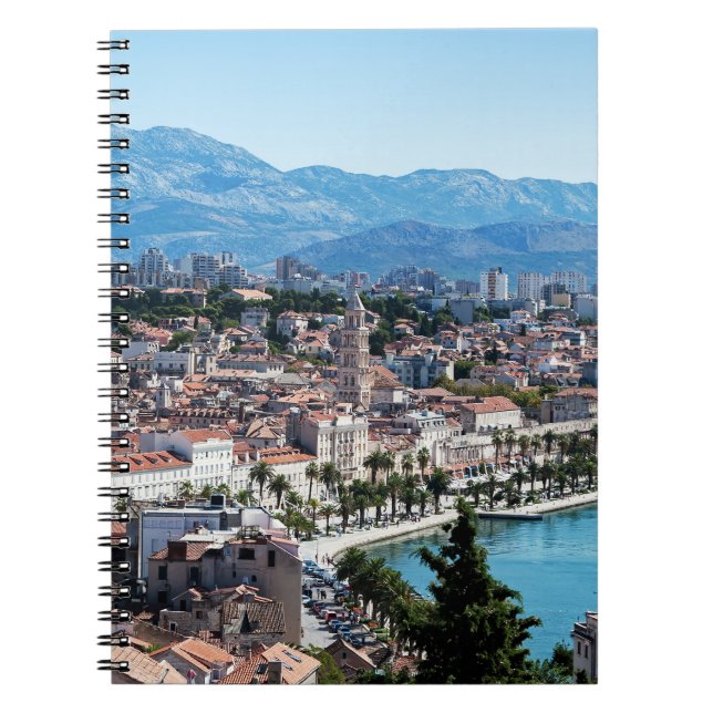 Carnet Vue aérienne de la ville de Split en bord de mer,  (Devant)