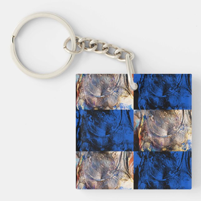 carnival chest keychain (Front)
