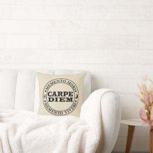 Carpe diem Seize the day Mmenro mori Throw Pillow