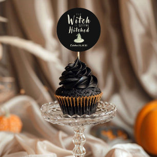 Carré Notre Sorcière Est En Train D'Être Hachée Sticker