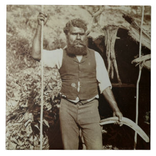 Carreau Aborigène avec un boomerang, c.1860s (photo de