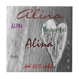 Carreau Alina Nom irlandais Signification avec coeur gris 