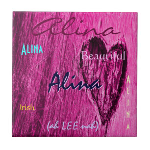 Carreau Alina Nom irlandais Signification avec coeur rose 