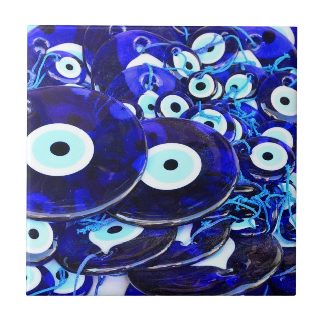 Carreau Amulettes des yeux bleus (Devant)
