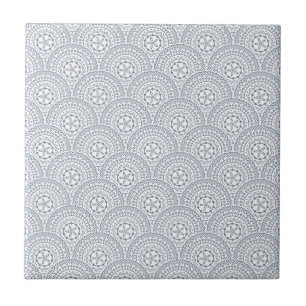 Carreau Bleu mandala vagues motif sur fond blanc