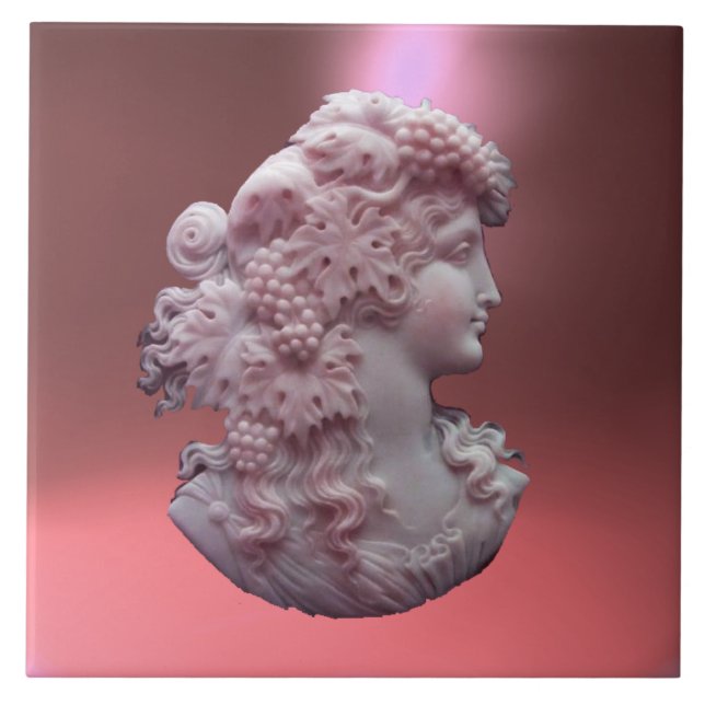 CARREAU CAMEO ANTIQUE, DAME AUX RAISONS (Devant)