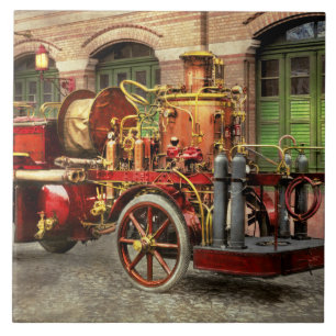 Carreau Camion de pompiers - Un camion à pompe électrique