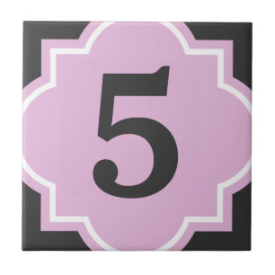 Carreau Carrelage de numéro de maison rose Quatrefoil