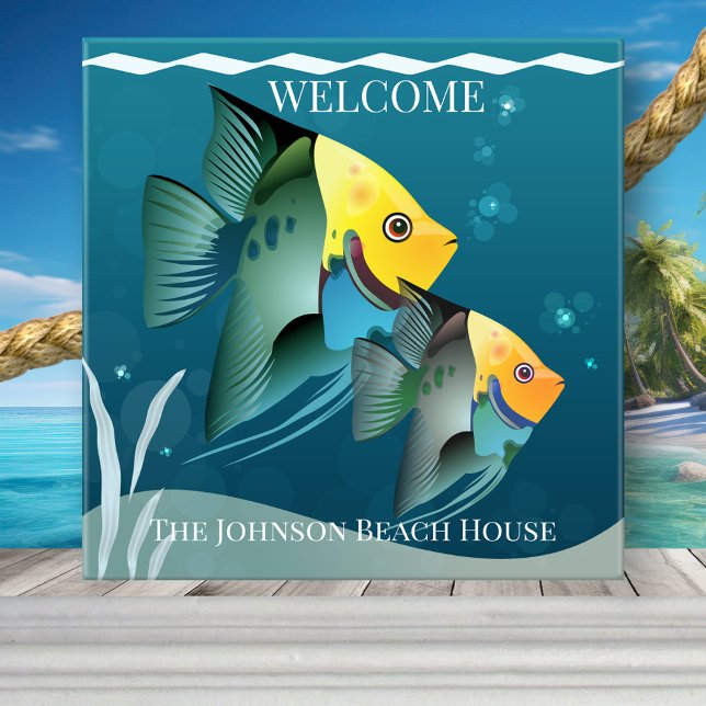 Carreau Cuisine Fish Ocean Beach House Carrelage en cérami (Tile featuring an artistic design with two fishes. Beautiful for a beach house or coastal home)