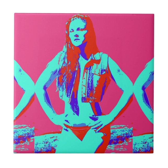 carreau de fille rousse en bikini (Devant)