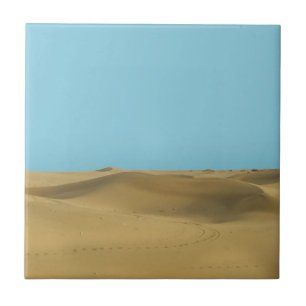 Carreau désert au soleil