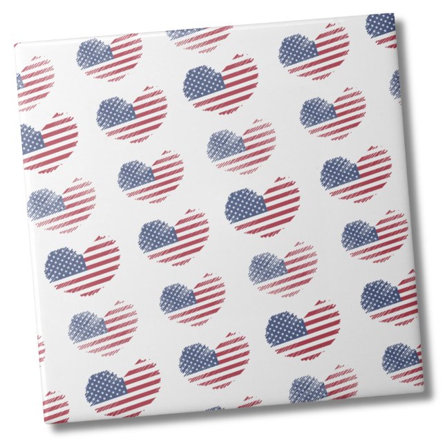 Carreau Drapeau américain patriotique (Cute Patriotic American Flag Rustic Heart Pattern Ceramic Tile)
