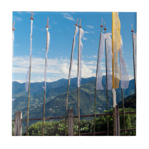 Carreau Drapeaux de prière dans les montagnes orientales d
